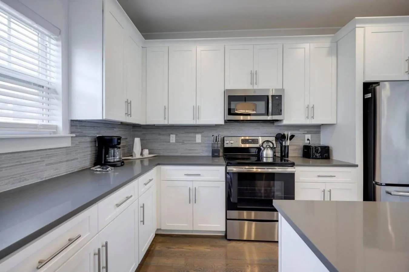 Holiday home Two Elegant Townhomes Perfect For Large Groups Nashville